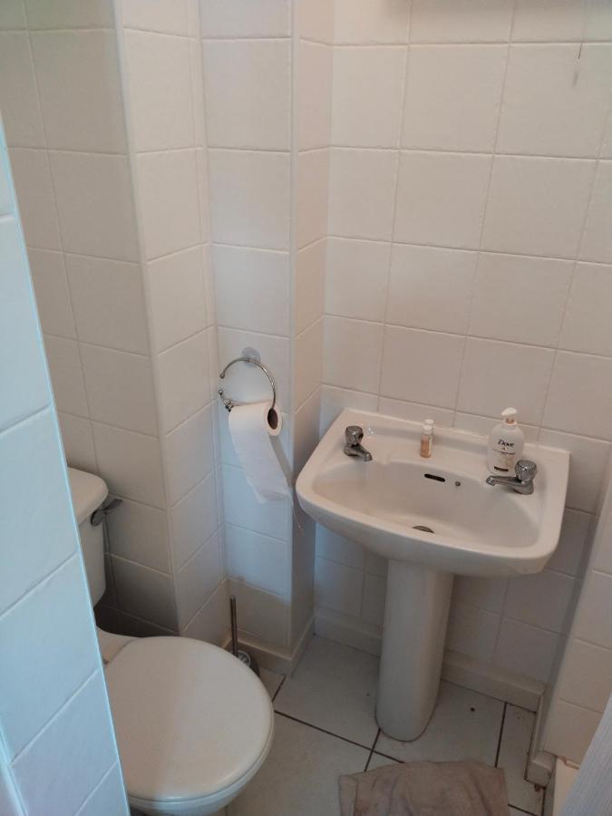 Crescent Apartments Homestay Κορκ Εξωτερικό φωτογραφία
